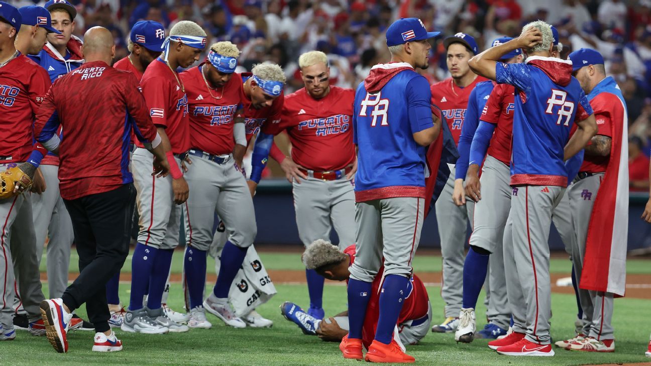 Edwin Diaz injured his right leg during the celebrations