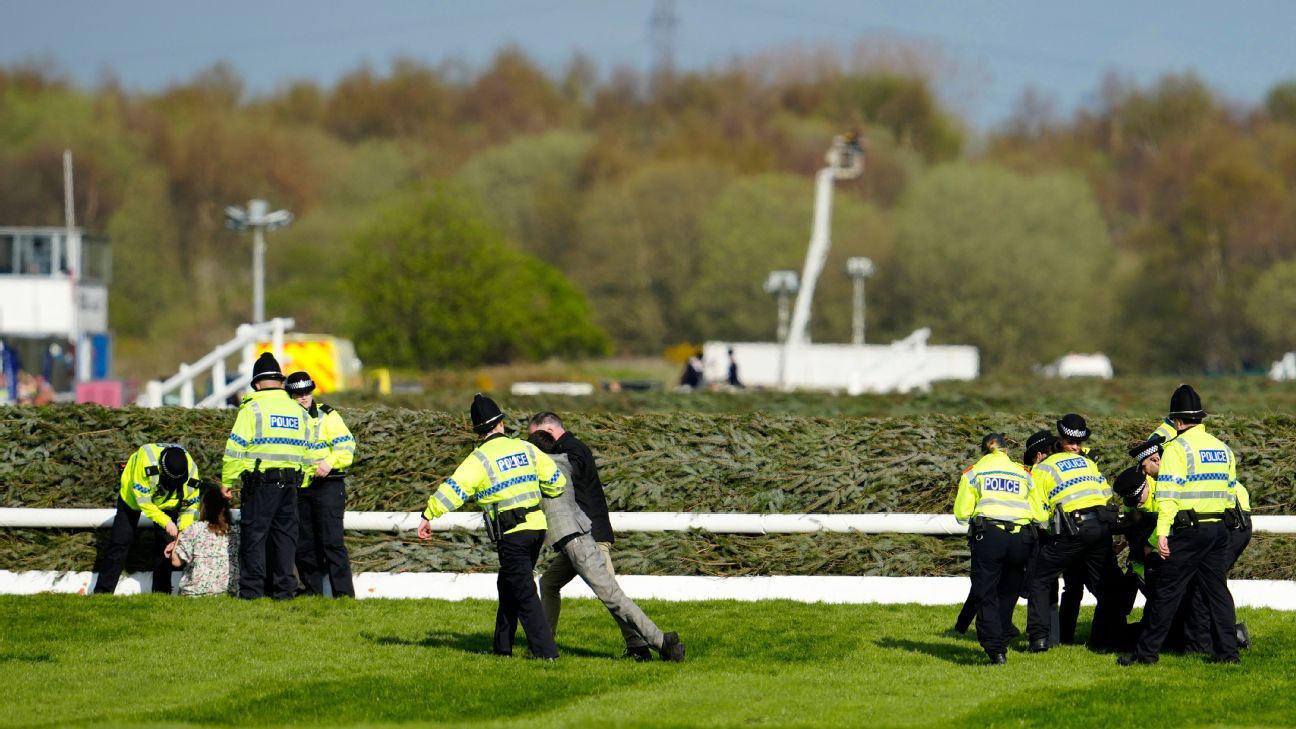 Activists storm track, delaying Grand National start