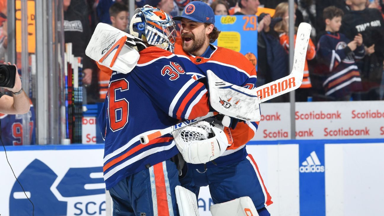 Oilers goalie Skinner benched after 3-goal frame