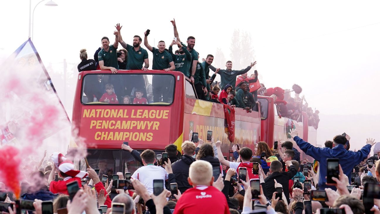Star owners join Wrexham promotion parade