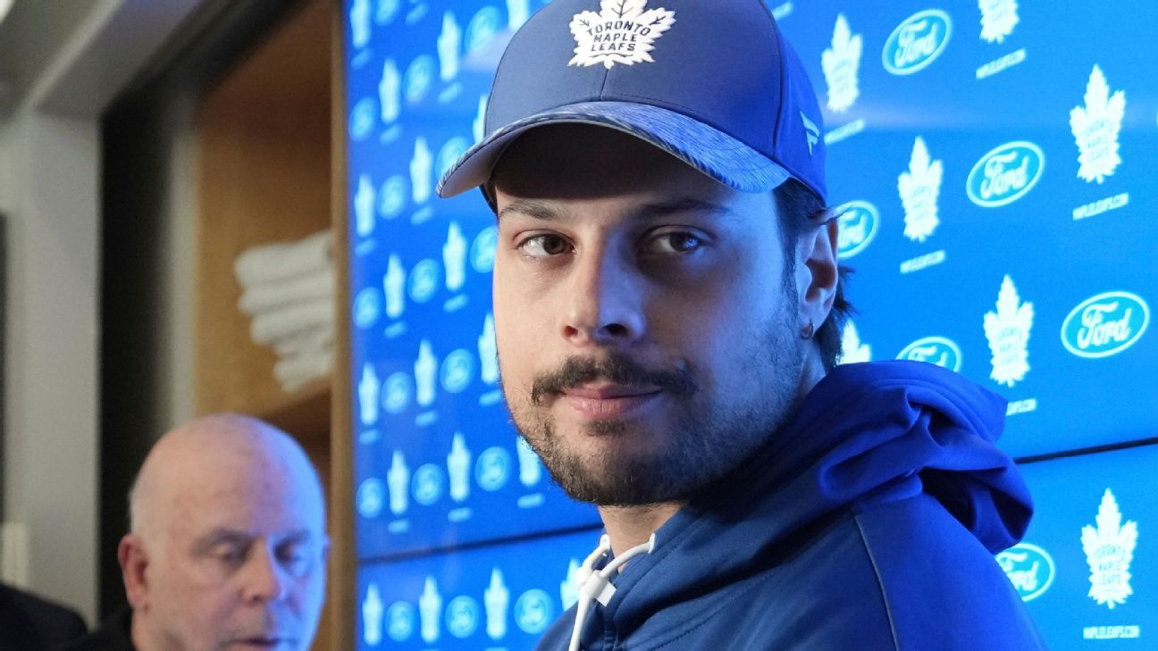 Matthews expresses 'intention' to stay with Leafs