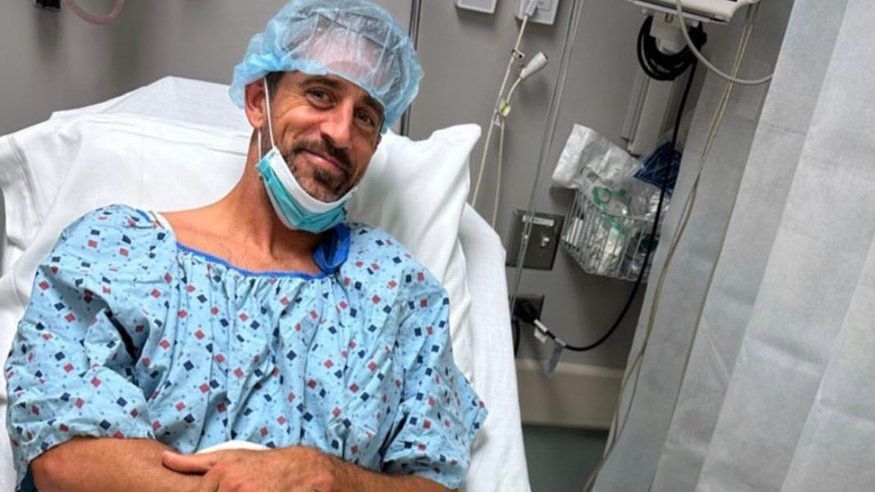 Aaron Rodgers announced that his surgery was a success