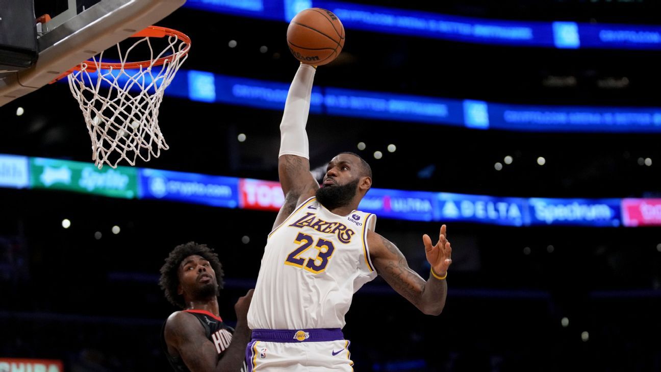 LeBron James “membalikkan keadaan” dan mencetak 37 poin dalam kemenangan atas Brooks Rockets