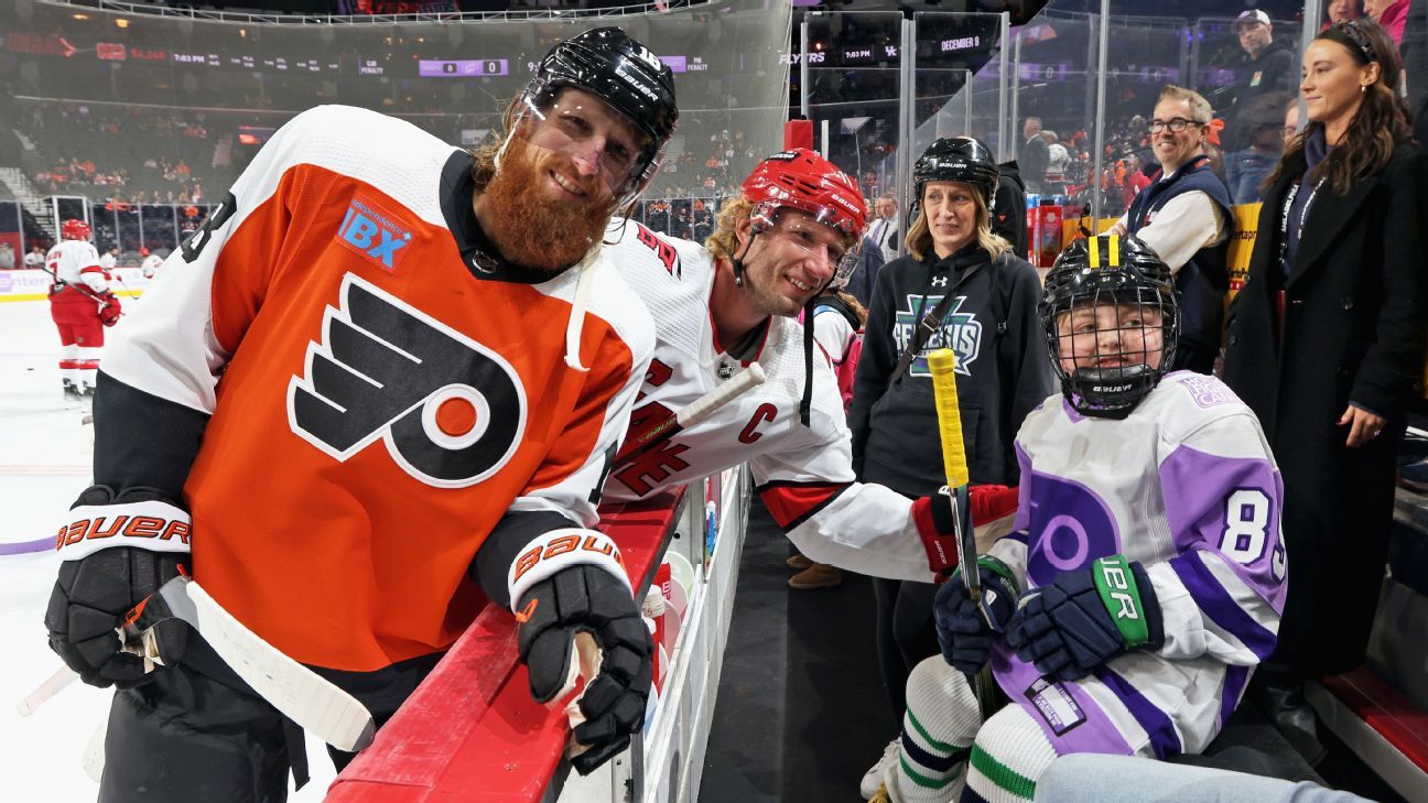Philadelphia Flyers sign 9-year-old with cancer for Hockey Fights Cancer Night