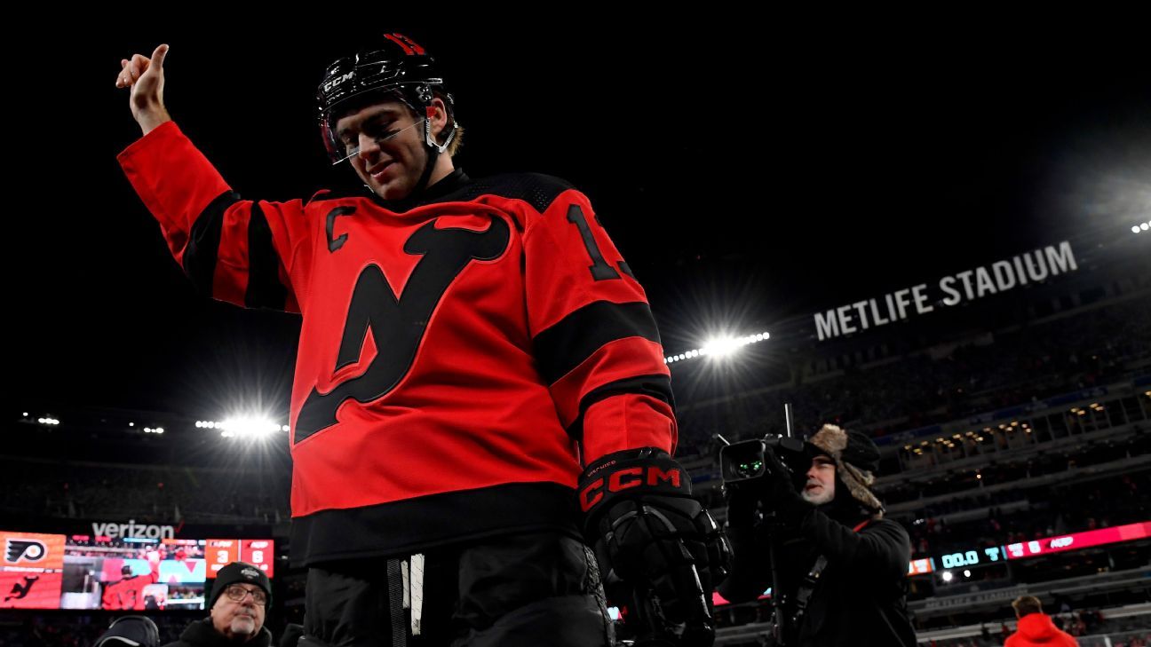 'We needed this win': Devils top Flyers at MetLife