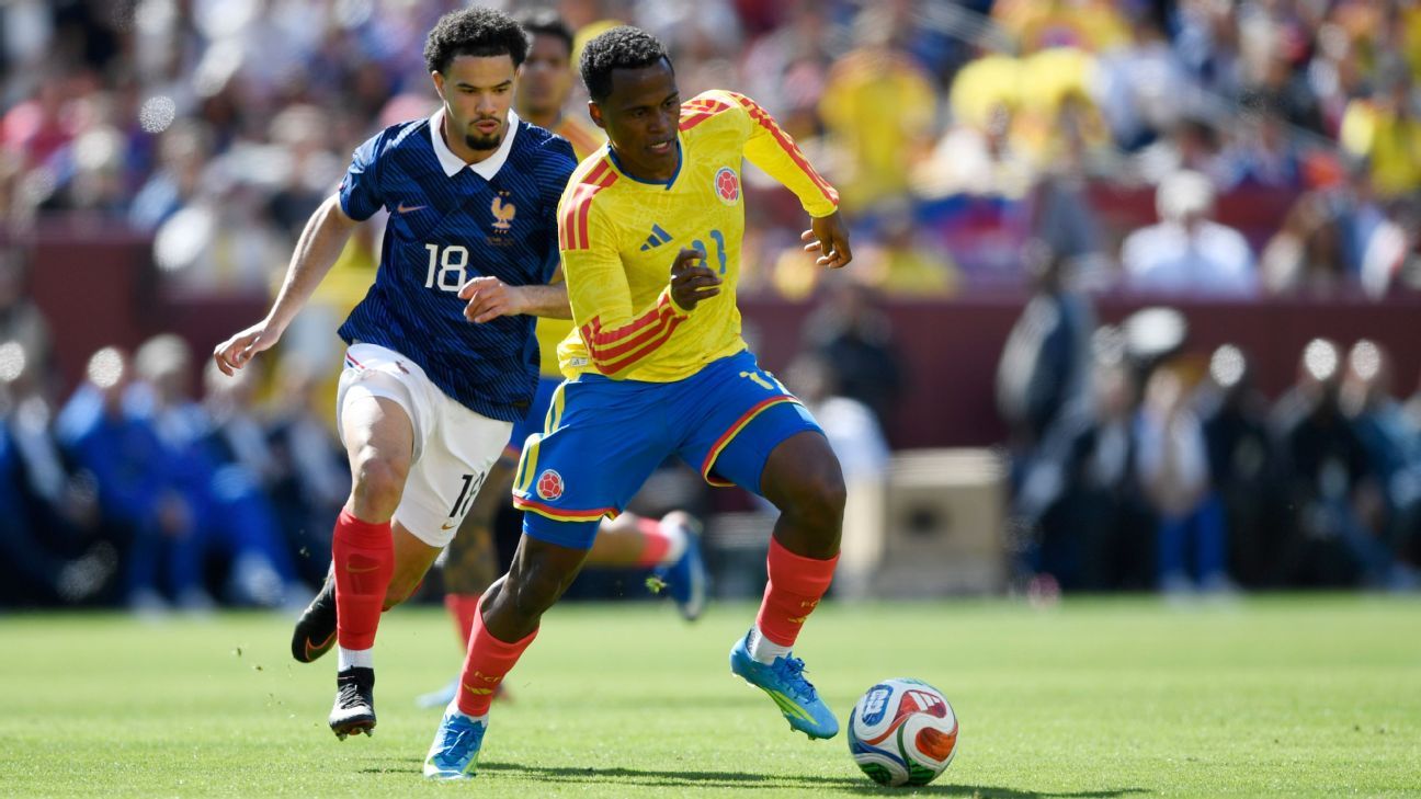 Jornal detona técnico da Colômbia por substituir Arias no intervalo contra a França: ‘Sem contexto’ Jornal detona técnico da Colômbia por substituir Arias no intervalo contra a França: ‘Sem contexto’